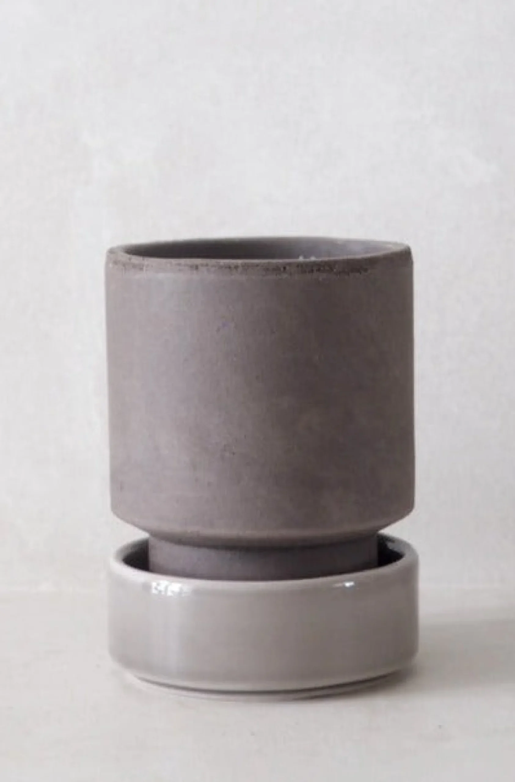Terrakotta-Krukker^PLANT Hoff krukke, raw grey + grå underskål, gulvkrukke