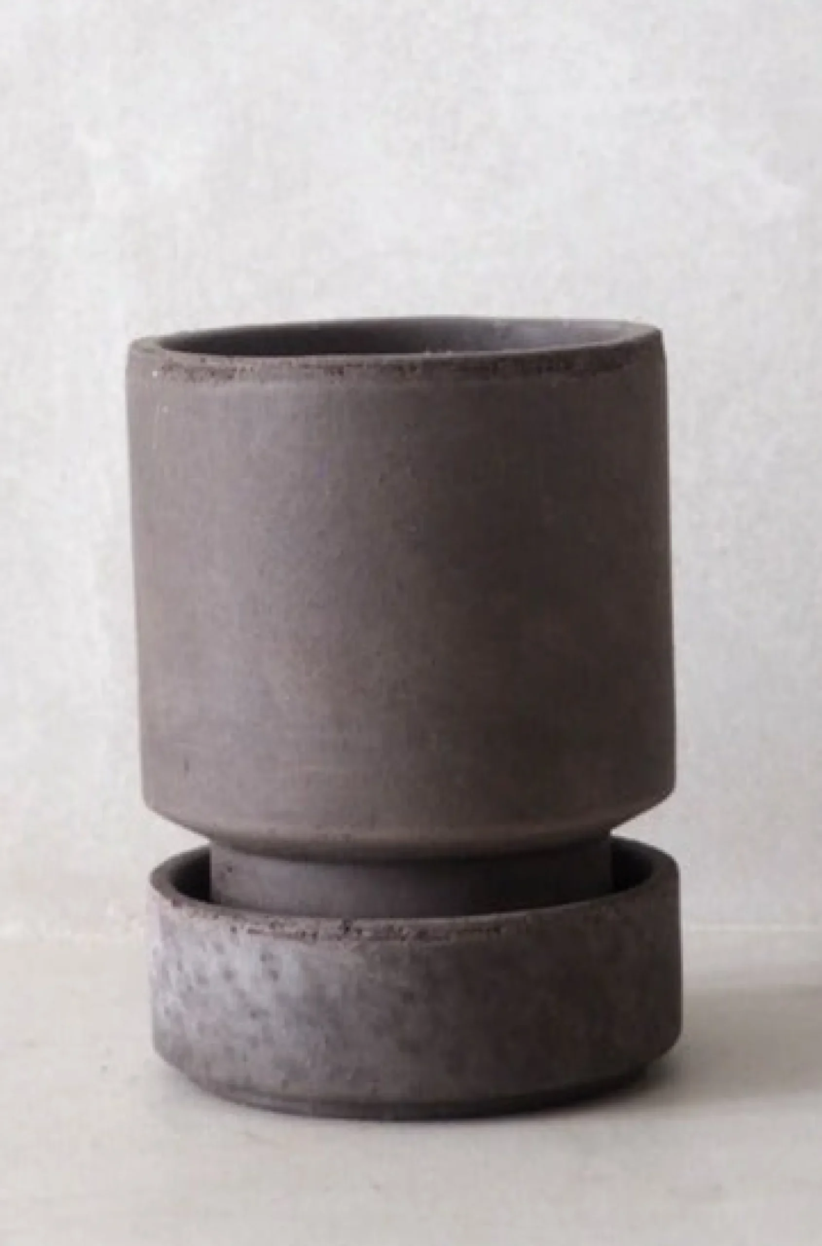 Terrakotta-Krukker^PLANT Hoff krukke, raw grey + raw grey underskål, gulvkrukke